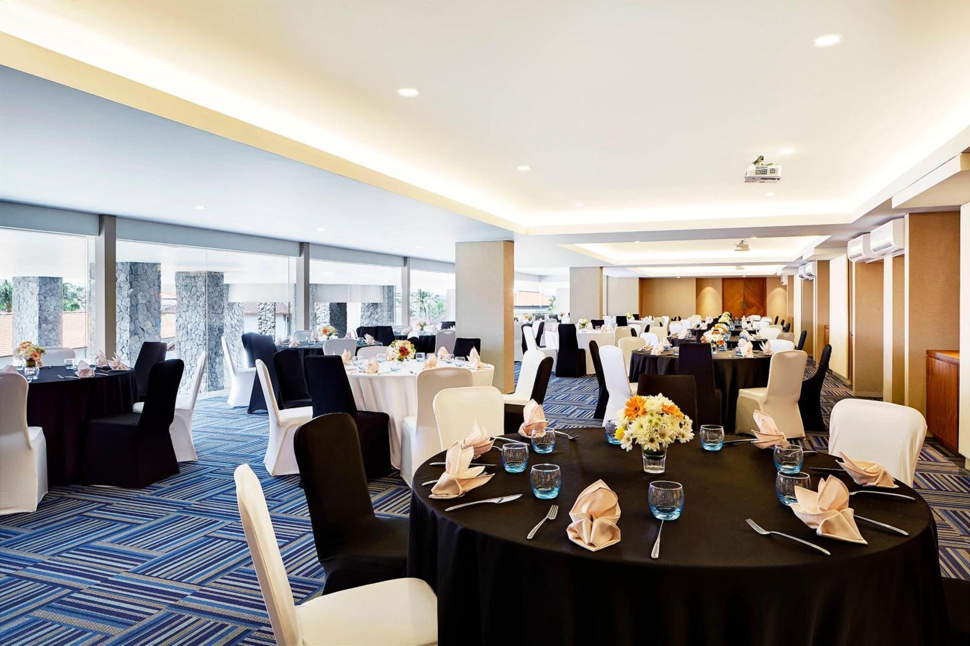 Four Points By Sheraton Bali, Kuta Kuta Lombok Εξωτερικό φωτογραφία